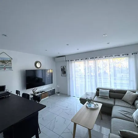 T2 Climatise, Parking Prive, Proche - Fr-1-100-366 Appartement Cavalaire-sur-Mer